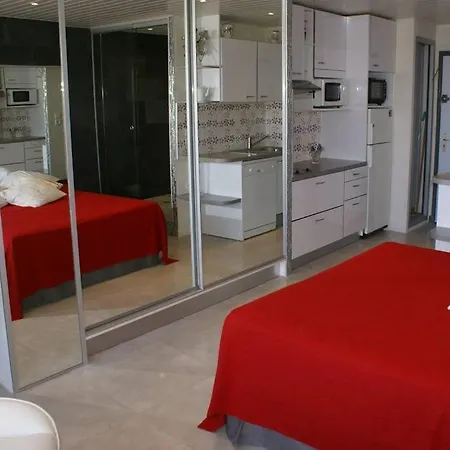 309, Heliopolis Ab, Village Naturiste אגדה